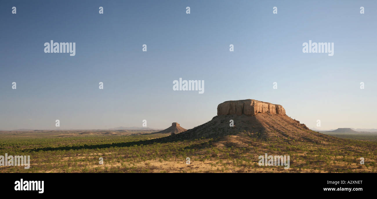 Altopiano vicino vingerklip lodge namibia damaraland Foto Stock