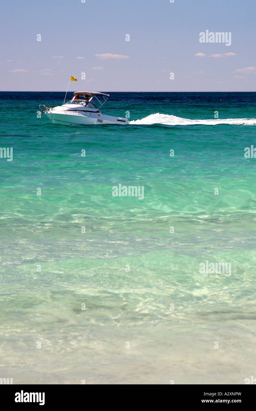 Lancio di barca in Bunker Bay Australia Occidentale a sud di Perth Foto Stock