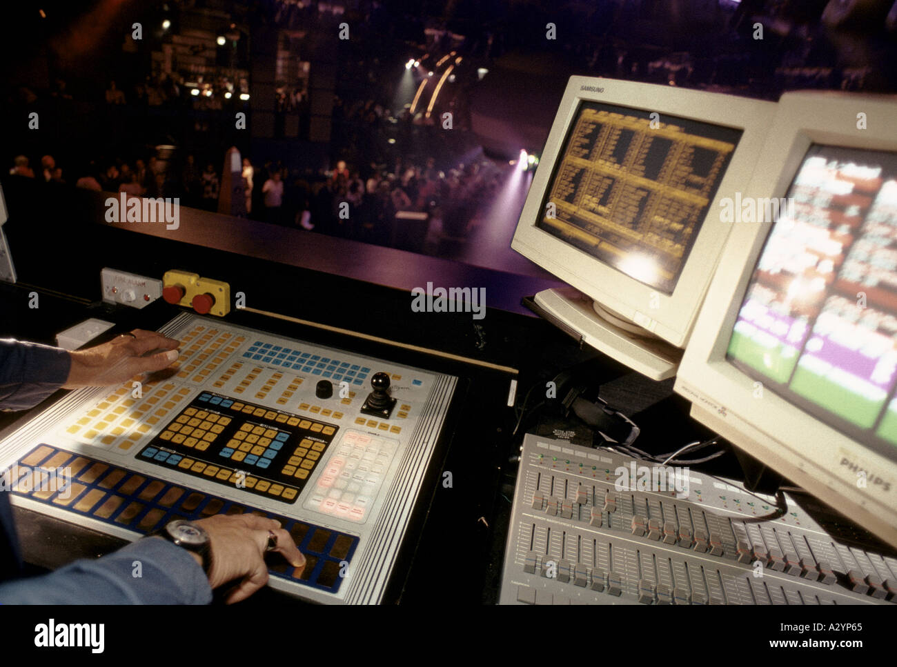 Postazione di controllo presso il dome birmingham 1995 Foto Stock