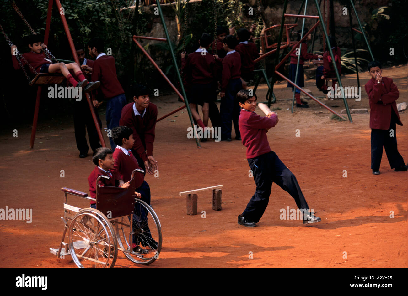 Alla progressiva amar jyoti school in grado corposo e bambini disabili vengono educati insieme Foto Stock