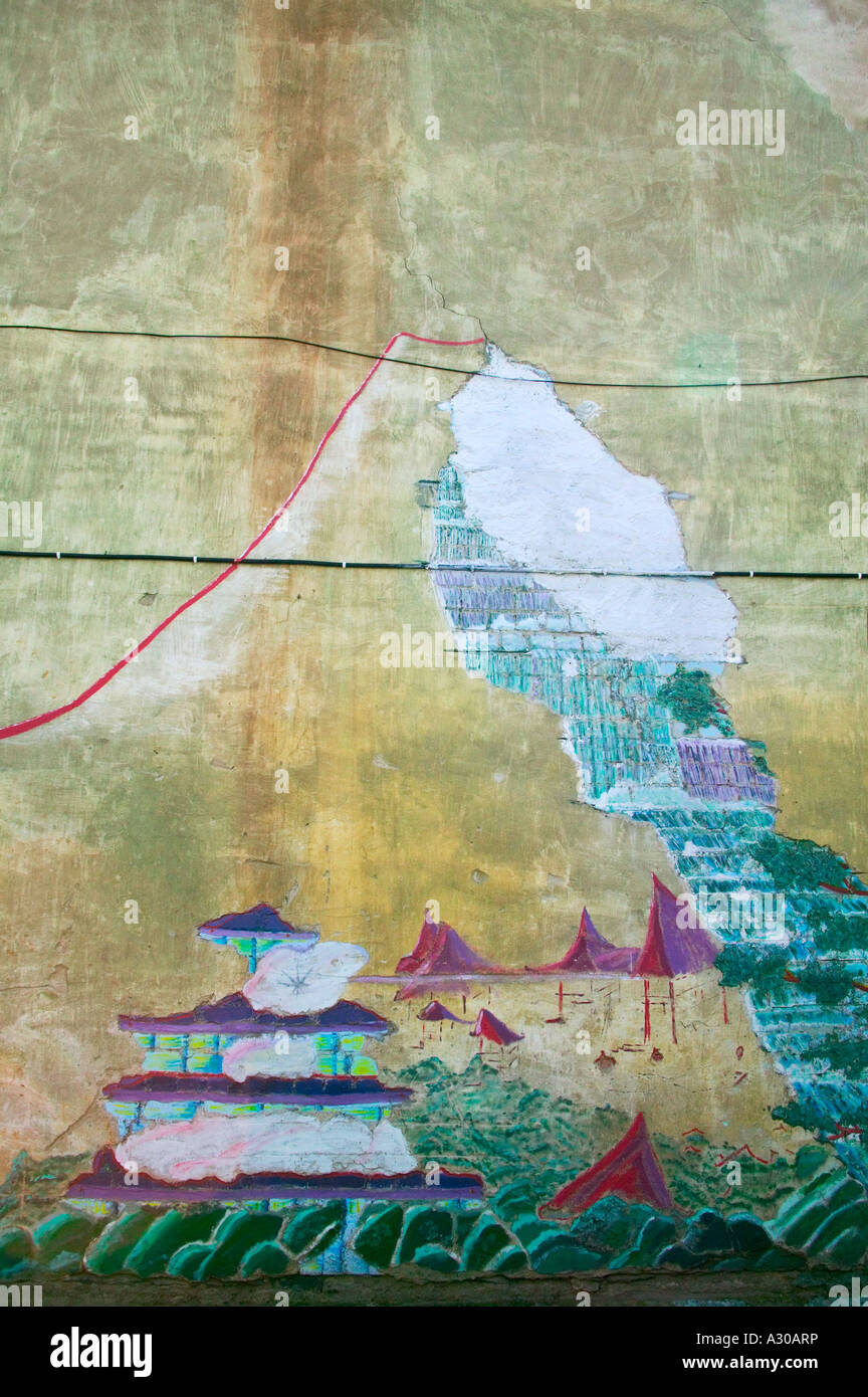 Pittura decorato sulla parete al di fuori di casa nella città vecchia di Vilnius Lituania Foto Stock