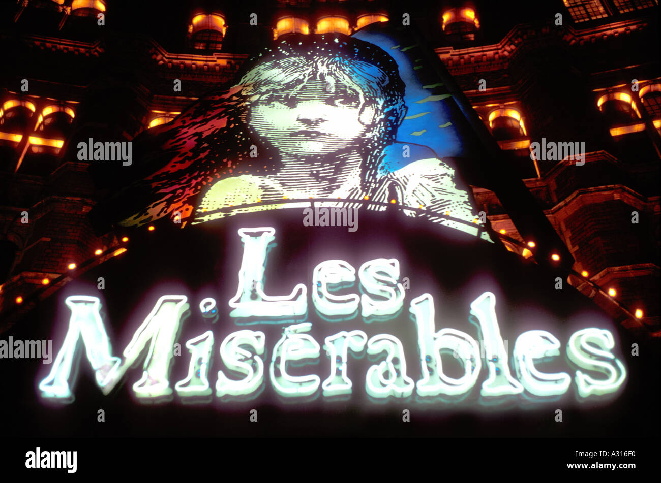 Regno Unito Londra Les Miserables segno Palace Theatre Cambridge Circus Foto Stock