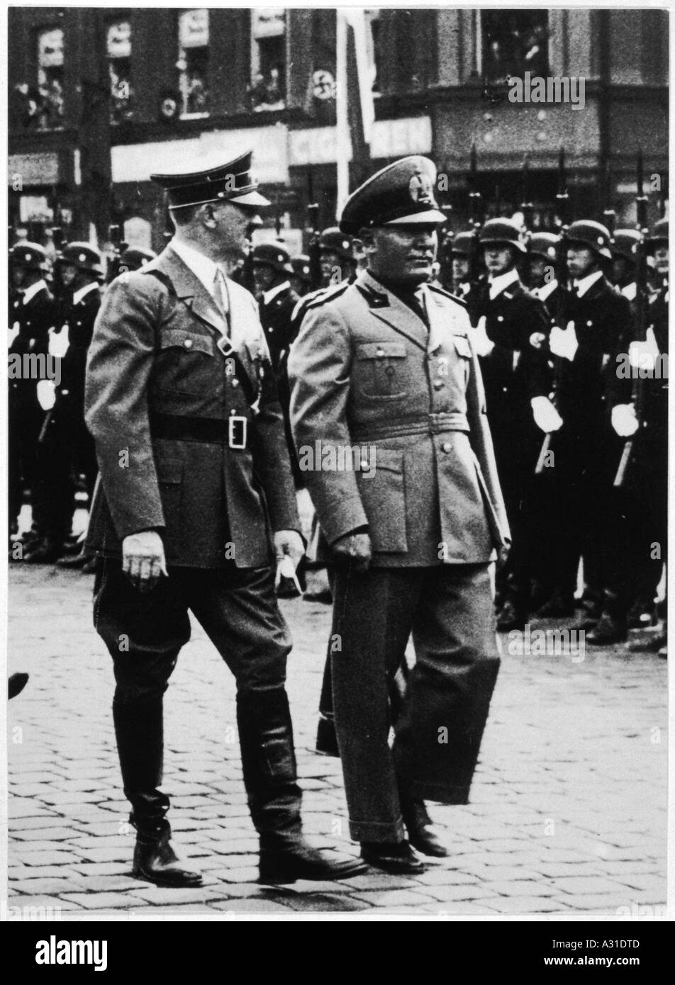Mussolini con Hitler Foto Stock