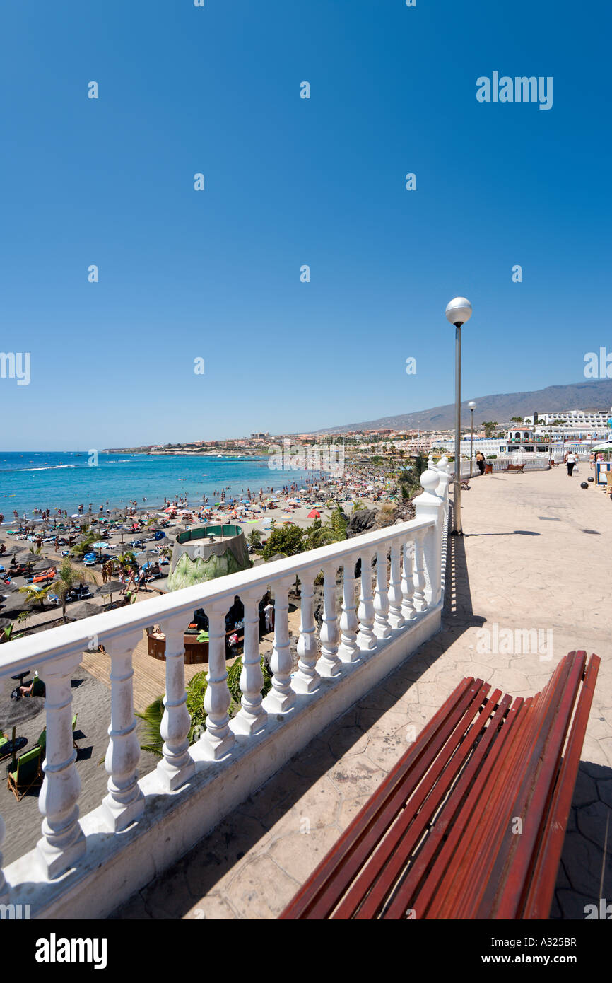 La spiaggia e il lungomare, Playa Torviscas Costa Adeje, Playa de las Americas, Tenerife, Isole Canarie, Spagna Foto Stock