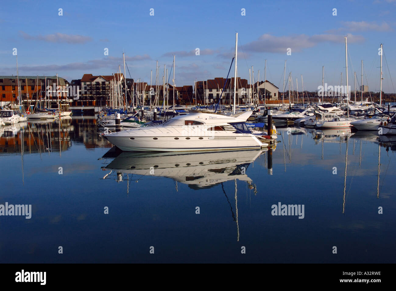 Ocean Village Marina, Southampton, Hampshire, Inghilterra, Regno Unito, GB. Foto Stock