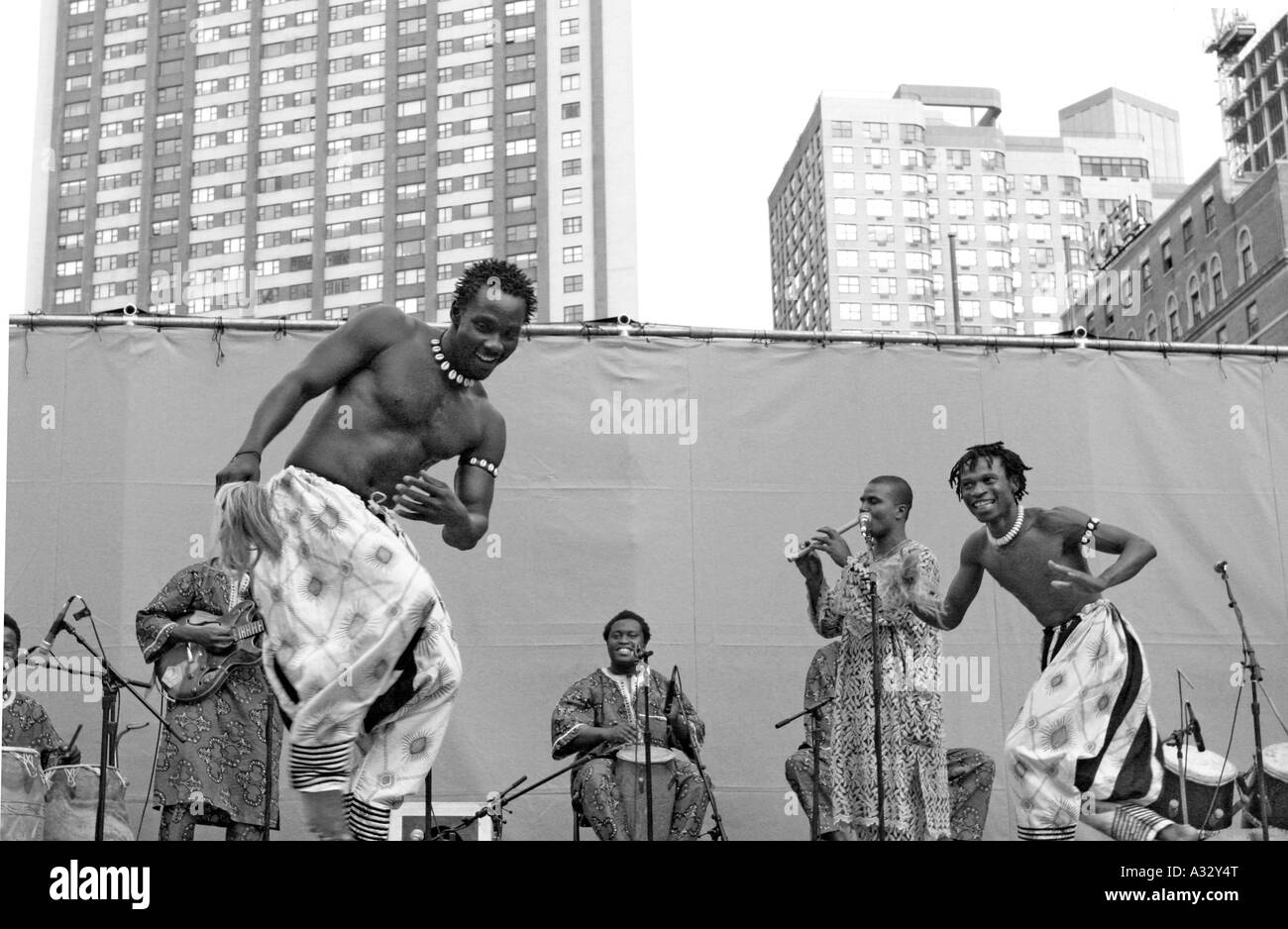 Ghanian esecutori al concerto, Lincoln Center di New York Foto Stock