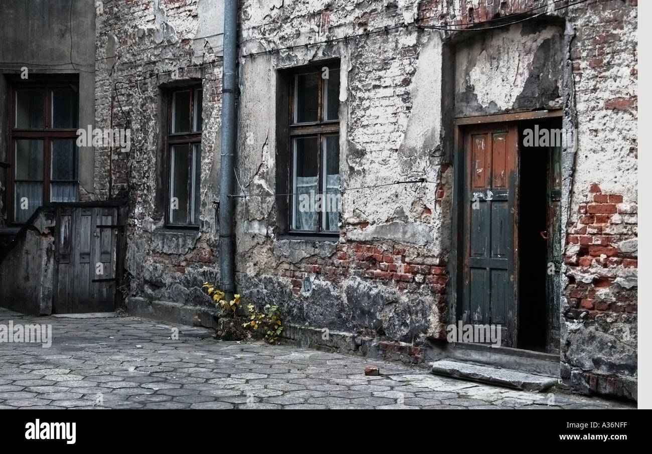 Vecchia muratura Lotz Polonia. Edifici si trovano ancora a ricordarci di giorni migliori. Foto Stock