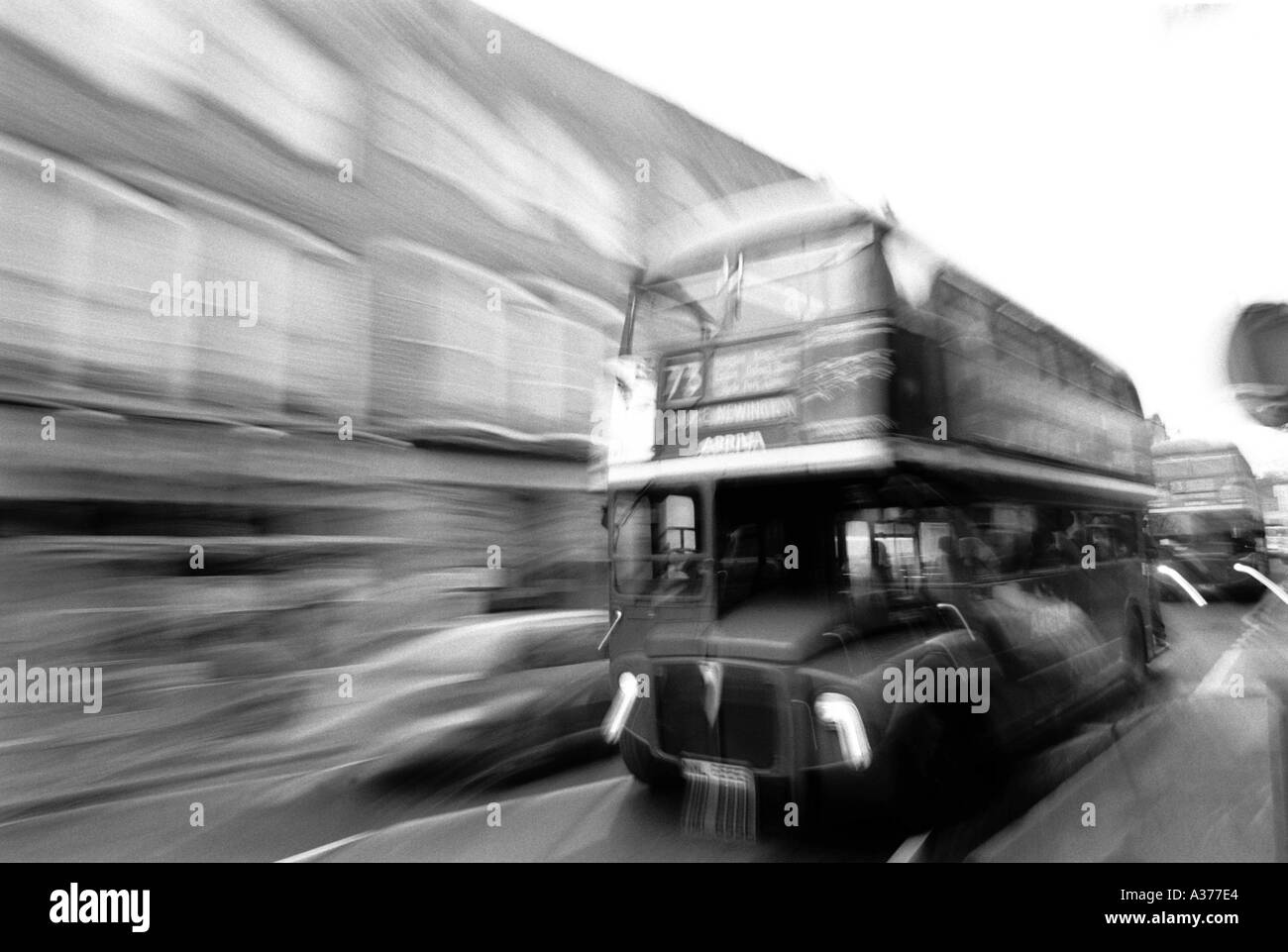 London bus il Stokey Express London REGNO UNITO Foto Stock