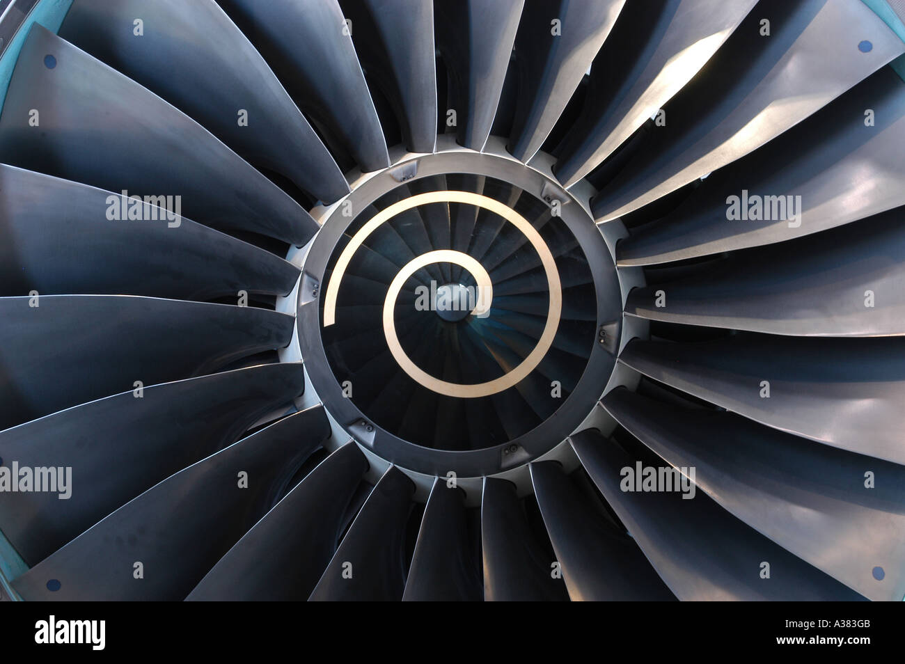 Turbina Schaufeln Turbineneinlass Rolls Royce Triebwerk Flugzeug motore Foto Stock