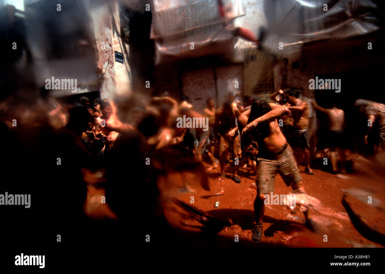 Nel fitto della Tomatina Buñol Valencia Foto Stock