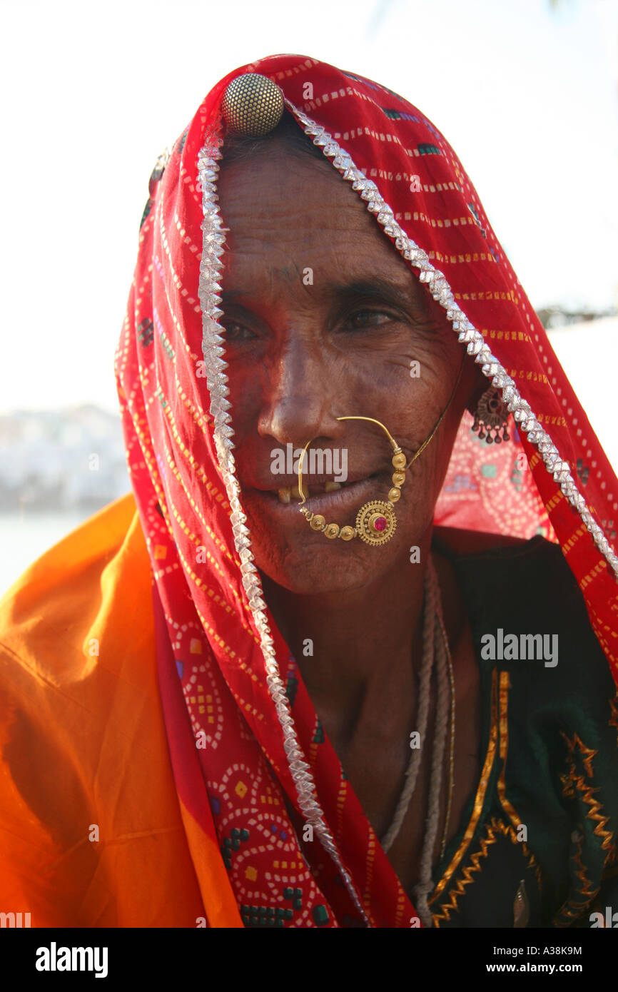 Pellegrino all annuale pellegrinaggio indù al sacro di Pushkar Fair nel nord del Rajasthan, India Foto Stock