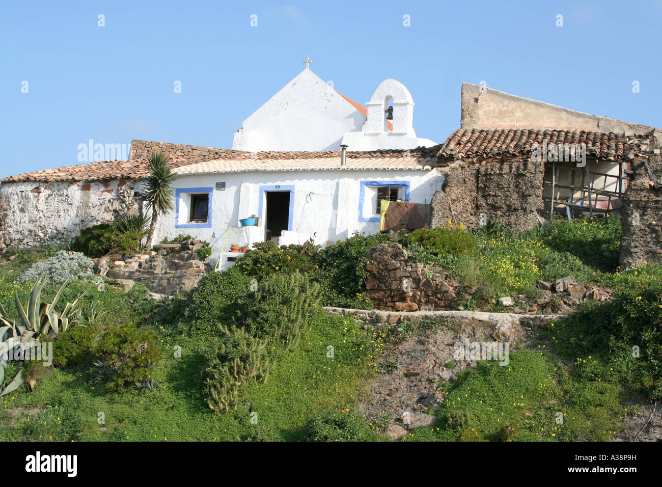 Vecchia casa tradizionale costa Ovest Algarve Portogallo Foto Stock
