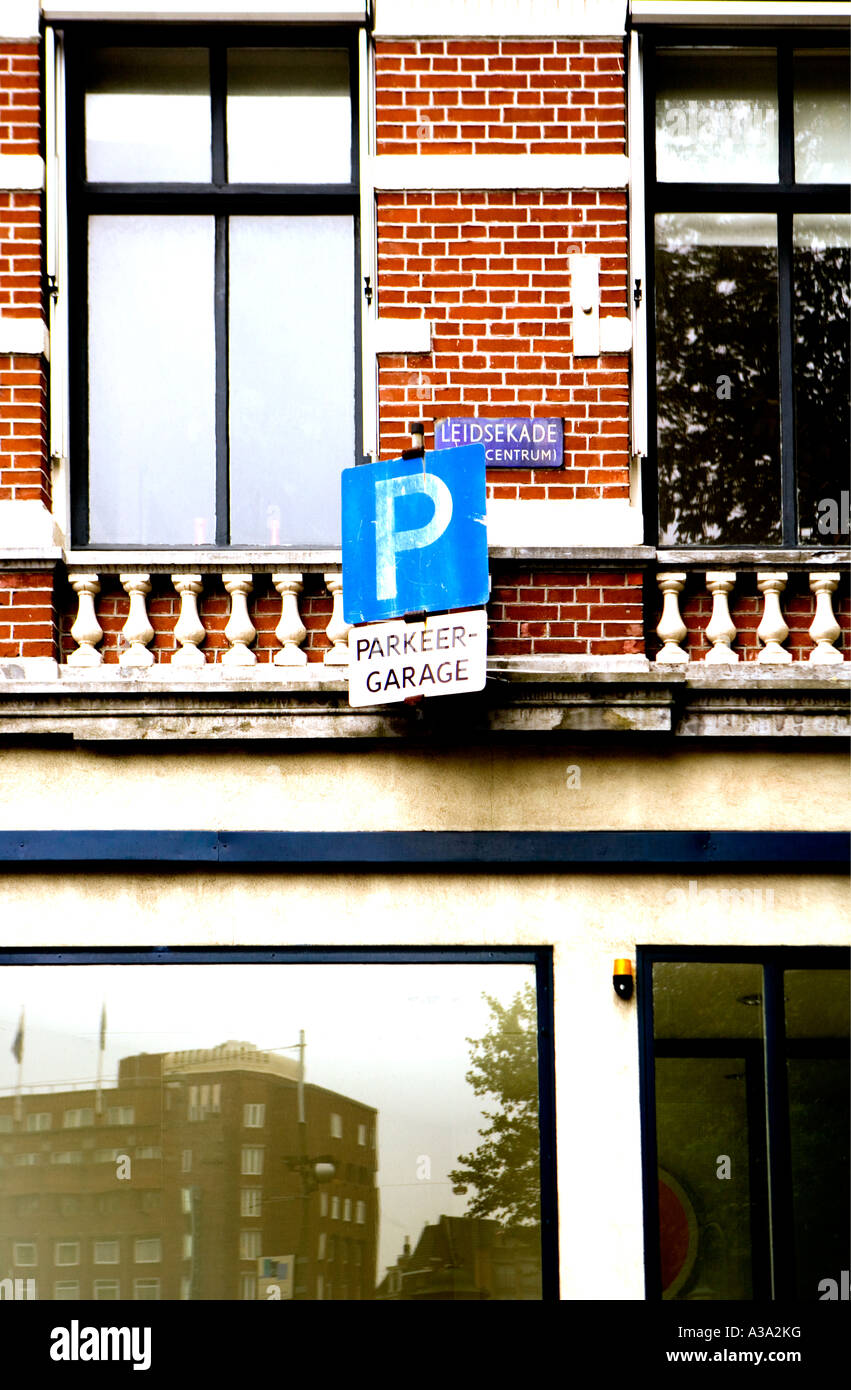"Parkeer-Garage' - divertente di firmare per il parcheggio in garage nella zona centrale di Amsterdam Foto Stock