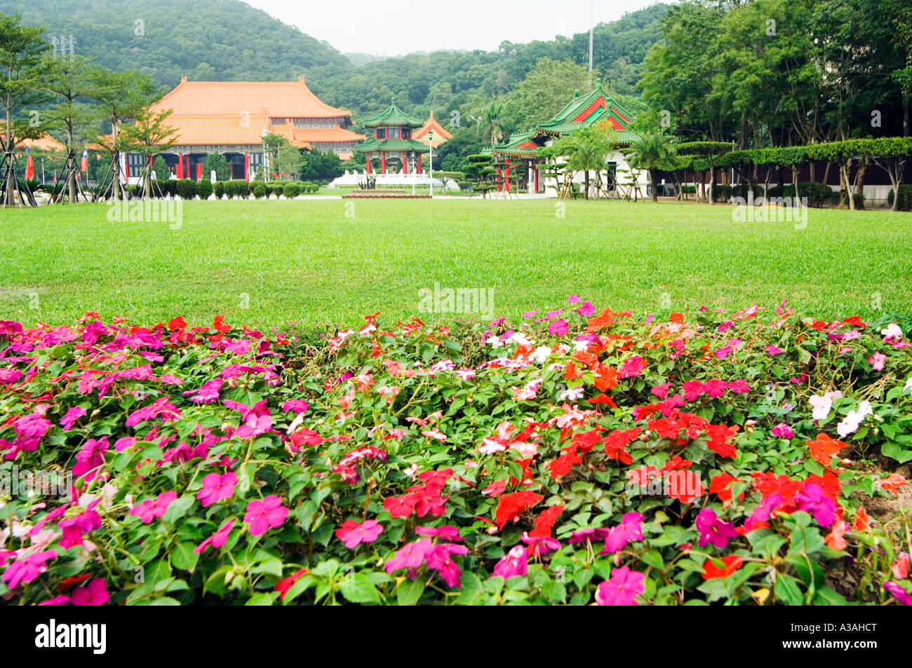 Letto di fiori Santuario dei Martiri per la città di Taipei cinese di Taiwan Foto Stock