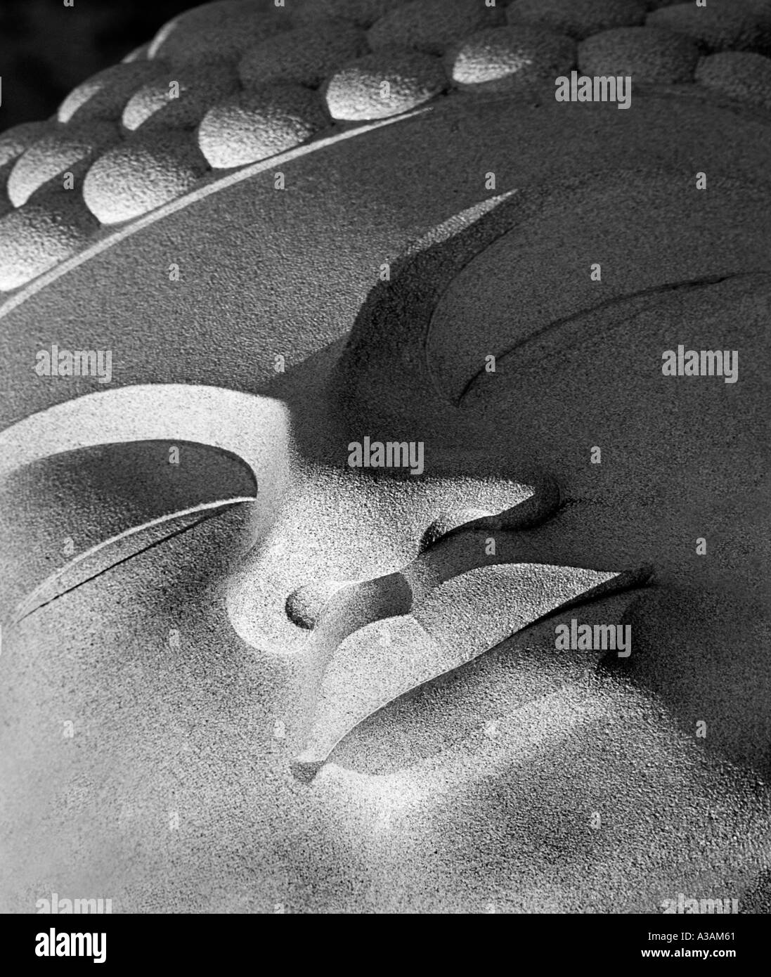 Dettaglio del Buddha statua reclinata a Tsubosaka dera tempio Prefettura di Nara Giappone storico tempio fondata nel 701ANNUNCIO Foto Stock