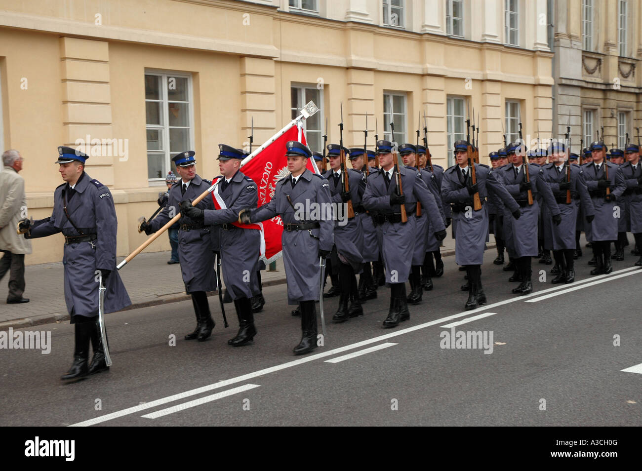 Truppa di polacco ufficiali della polizia durante 11 novembre la giornata indipendenti a Varsavia Foto Stock