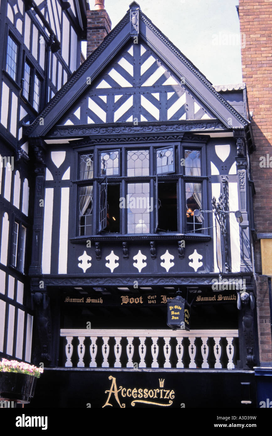 Casa in stile Tudor Chester Cheshire Regno Unito Foto Stock