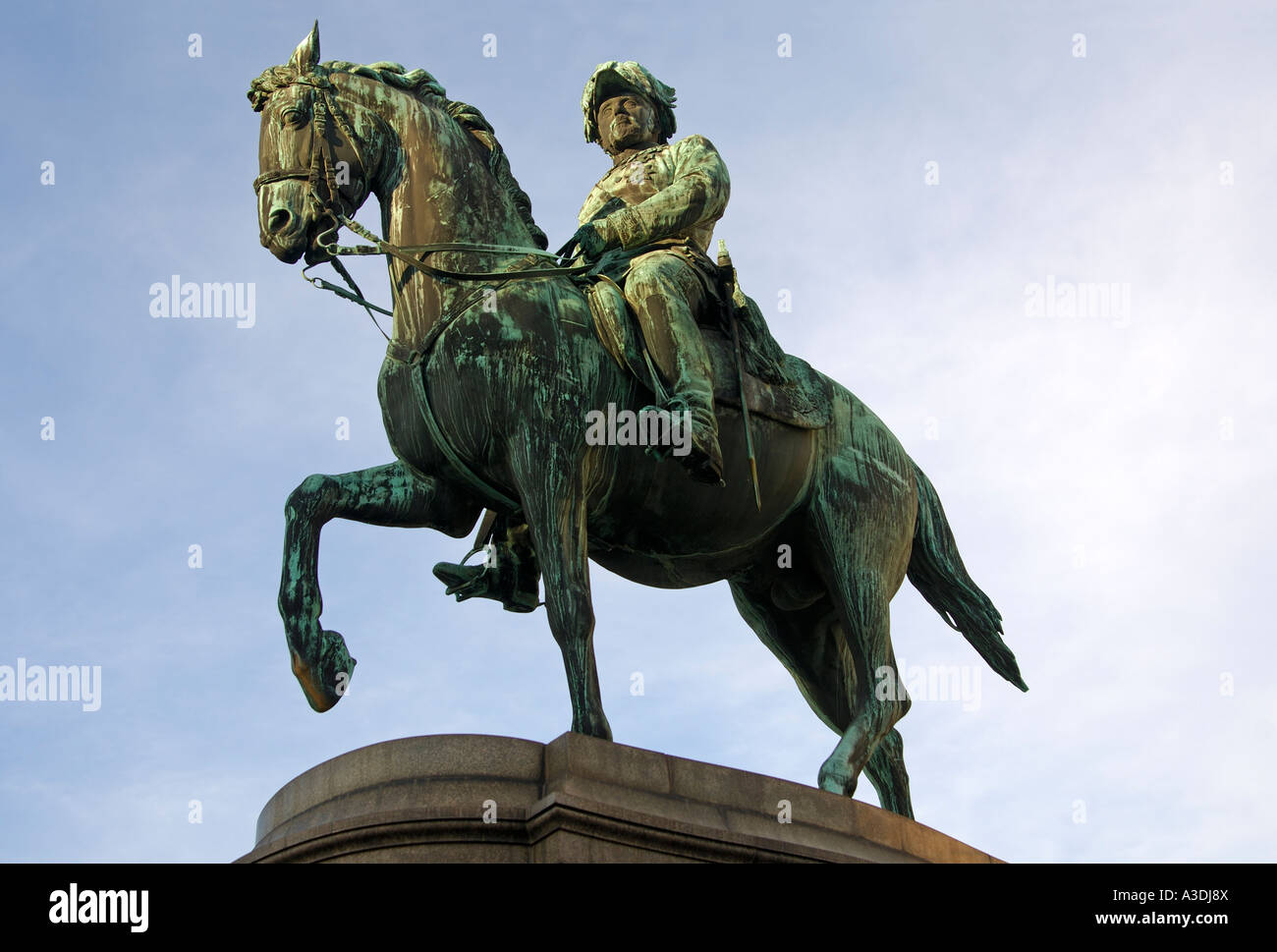 Statua del maresciallo di campo Arciduca Albrecht di Austria vicino al Museo Albertina di Vienna, Austria Foto Stock