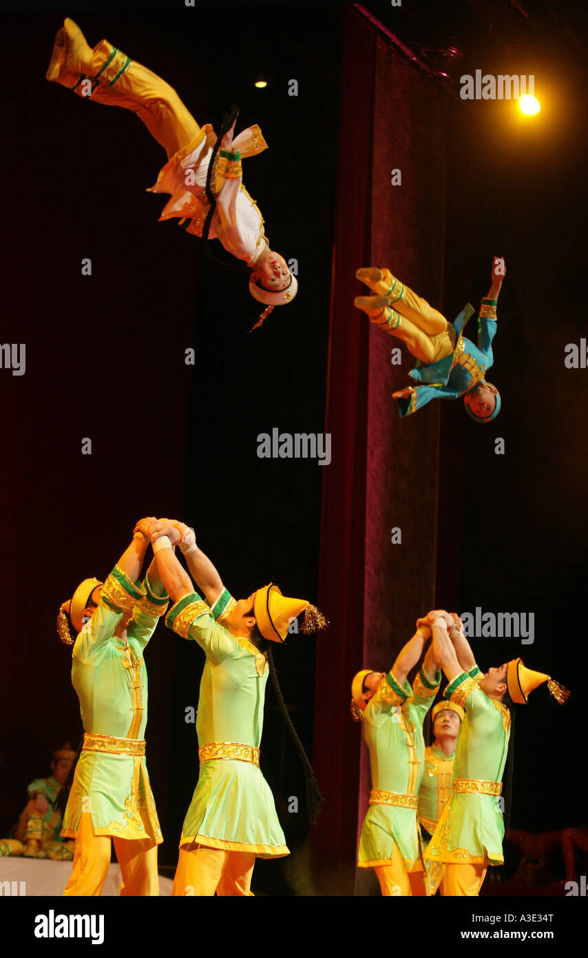 Artisti cinesi dal National Circo Cinese Foto Stock