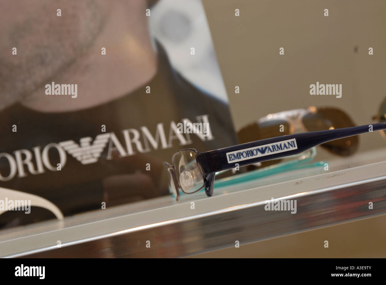 Elegante design Armani Occhiali da sole foto di Nano Calvo Foto Stock