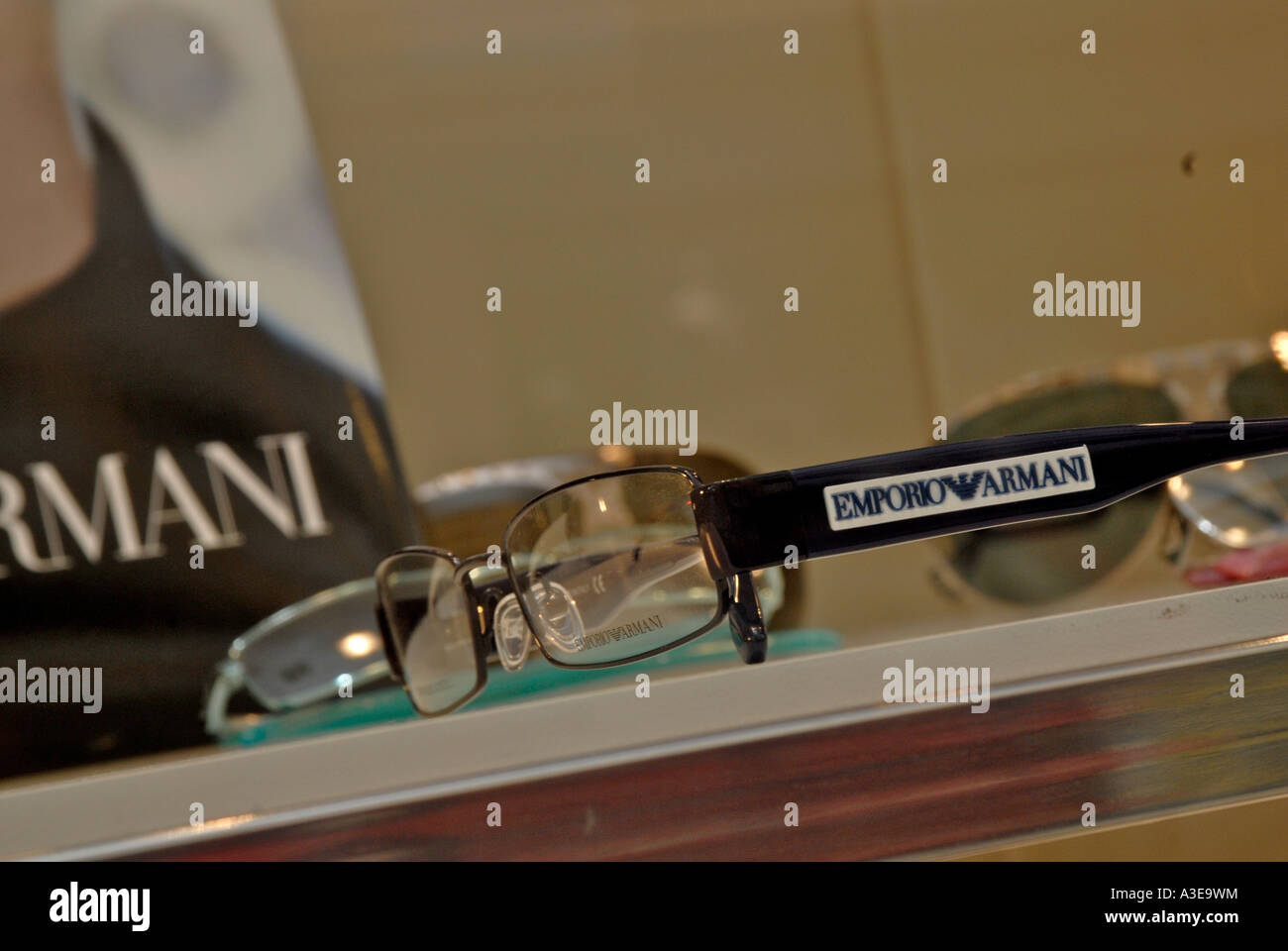 Elegante design Armani Occhiali da sole foto di Nano Calvo Foto Stock