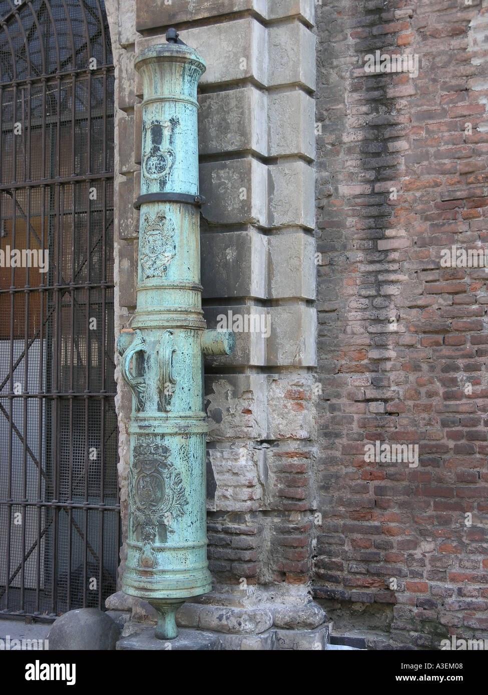 Vecchia pistola in Torino, Italia. Foto Stock