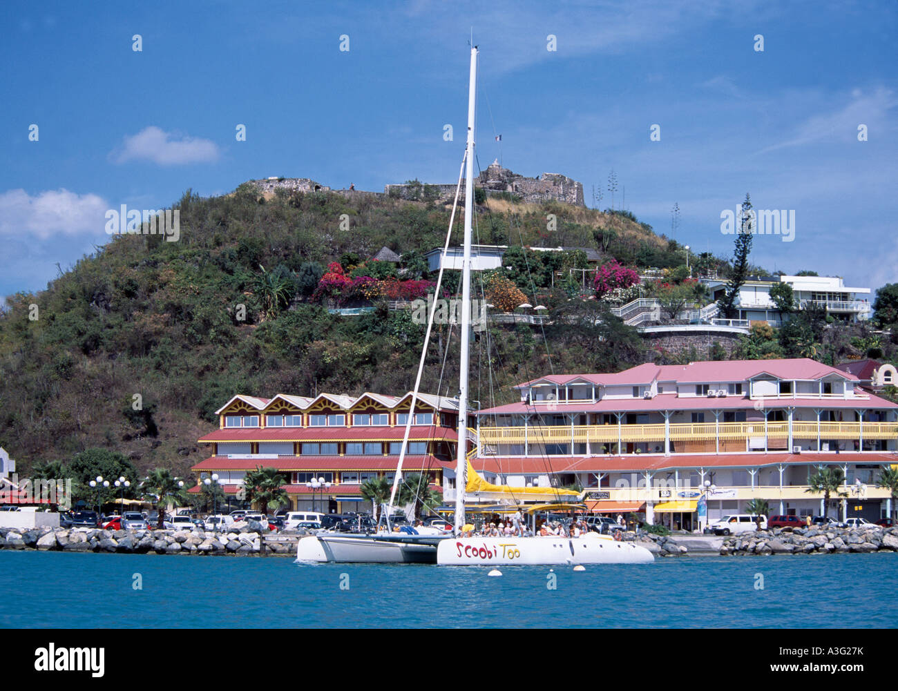 Catamarano ormeggiato a Marigot ,Saint Martin, French West Indies Foto Stock