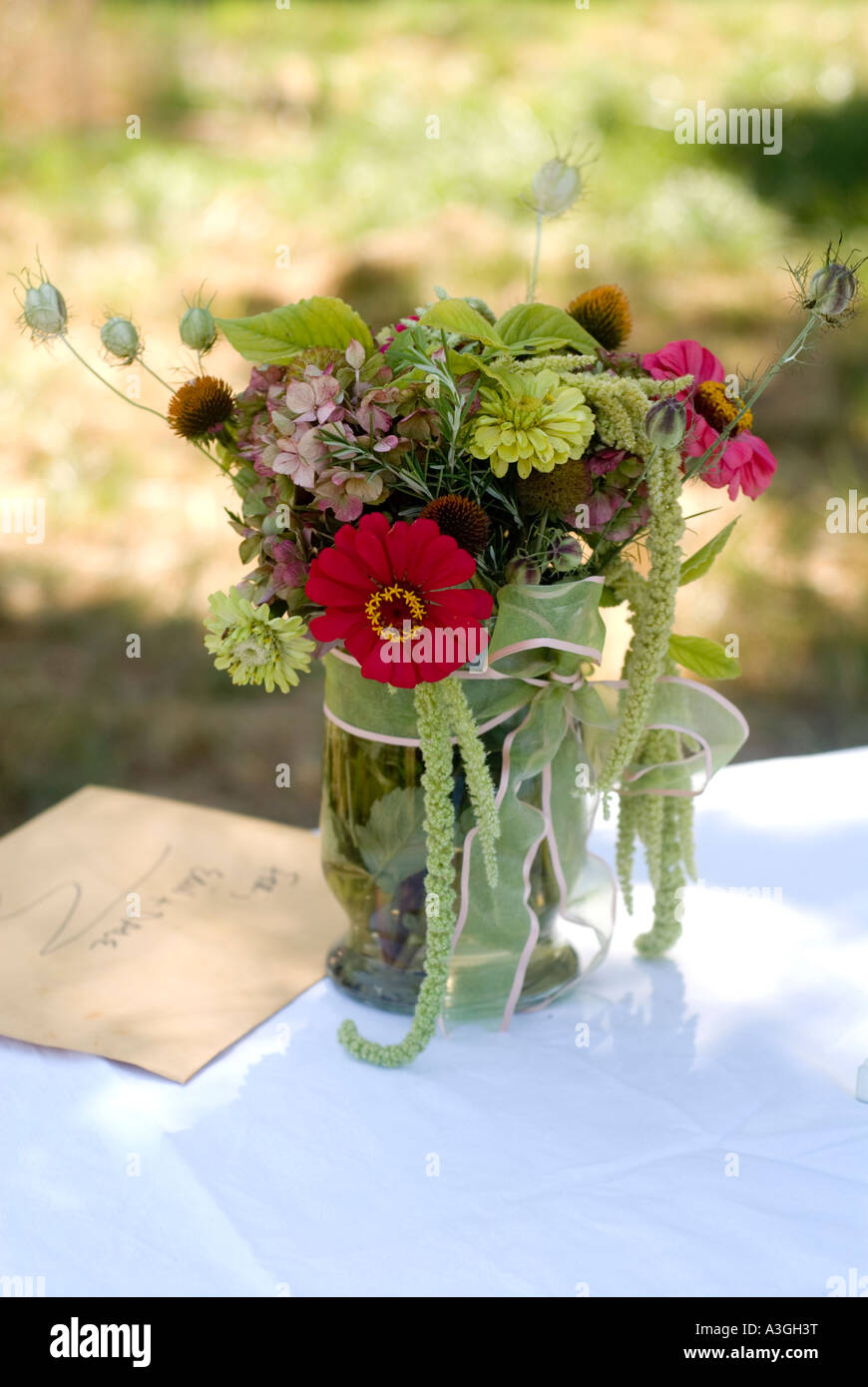 Chiusura del mazzo di fiori in vaso Foto Stock