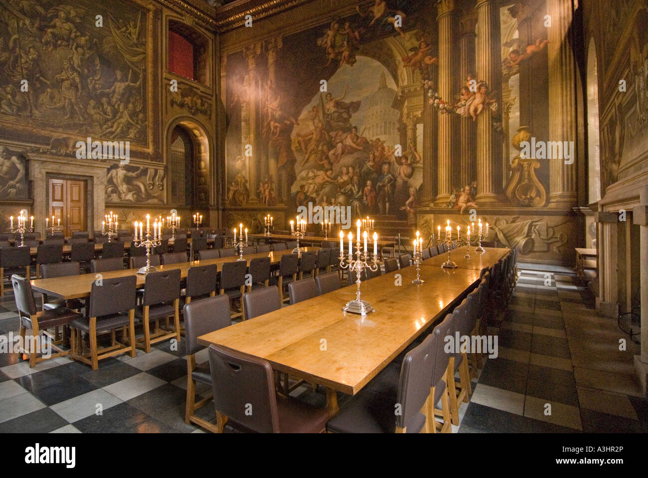 La Old Royal Naval College di Greenwich sala dipinta sala banchetti dove Signore Nelsons corpo prevista nello stato dopo Trafalgar Londra Inghilterra REGNO UNITO Foto Stock