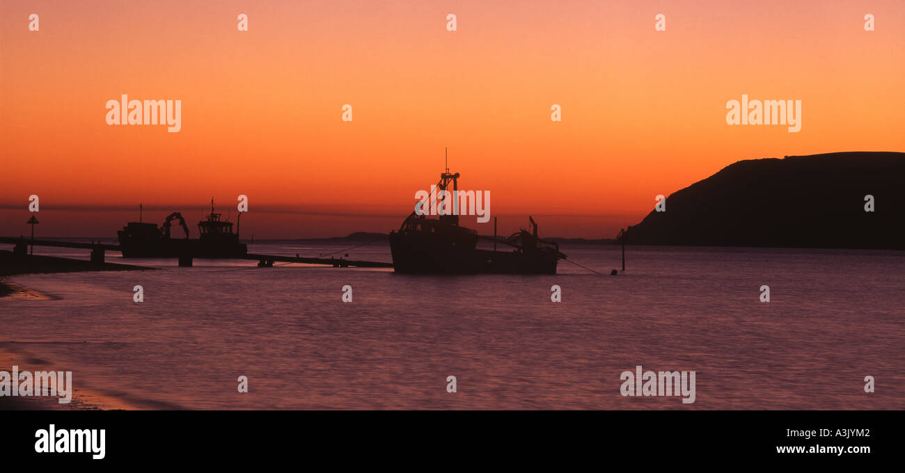 Tywi / Towy estuary al tramonto Carmarthenshire West Wales UK Foto Stock