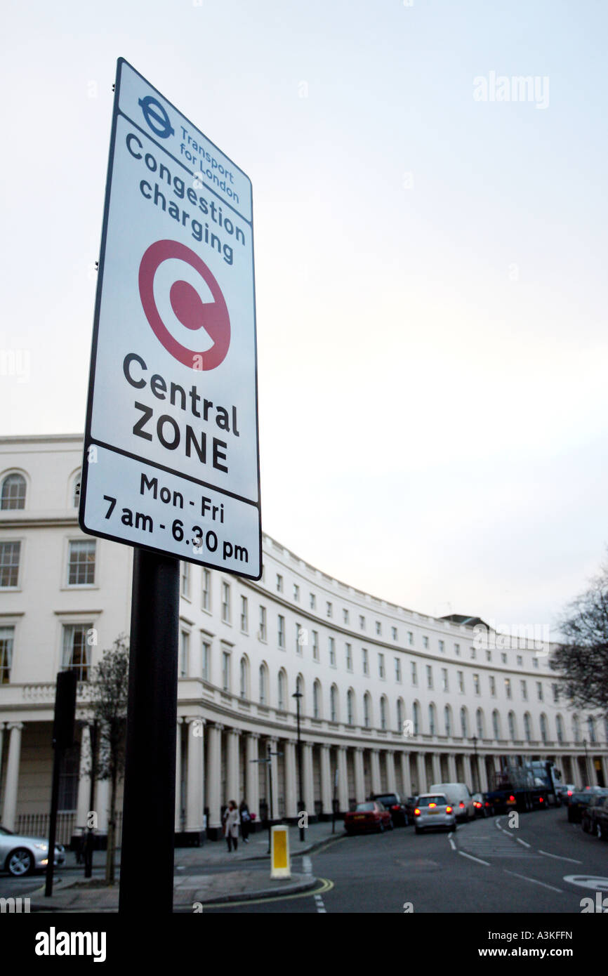 Congestion Charging Zone accedi Park Crescent Regents Park Central Londra Inghilterra REGNO UNITO Foto Stock