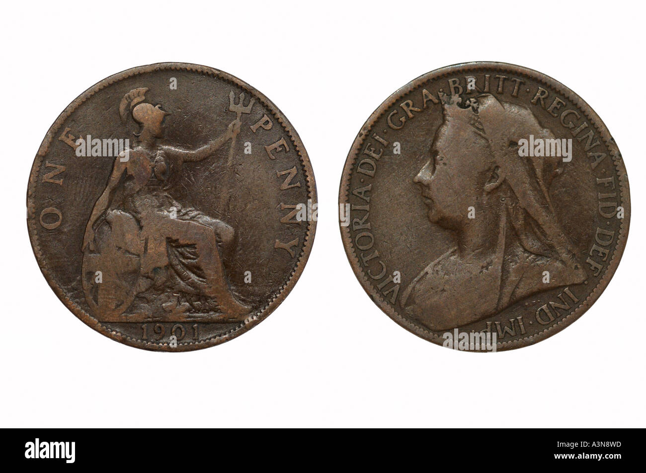 Uno stile vittoriano penny 1901 pre decimale moneta britannica su sfondo bianco Foto Stock