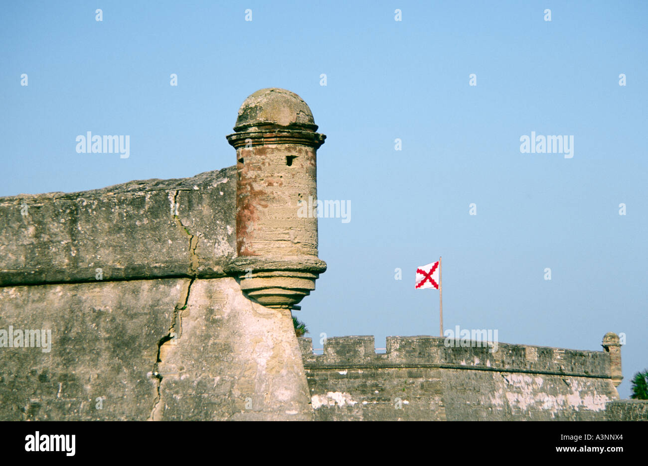 Massicce mura del vecchio stile coloniale spagnolo fortezza del Castillo de San Marcos a sant'Agostino sul litorale orientale della Florida, Stati Uniti d'America. Foto Stock