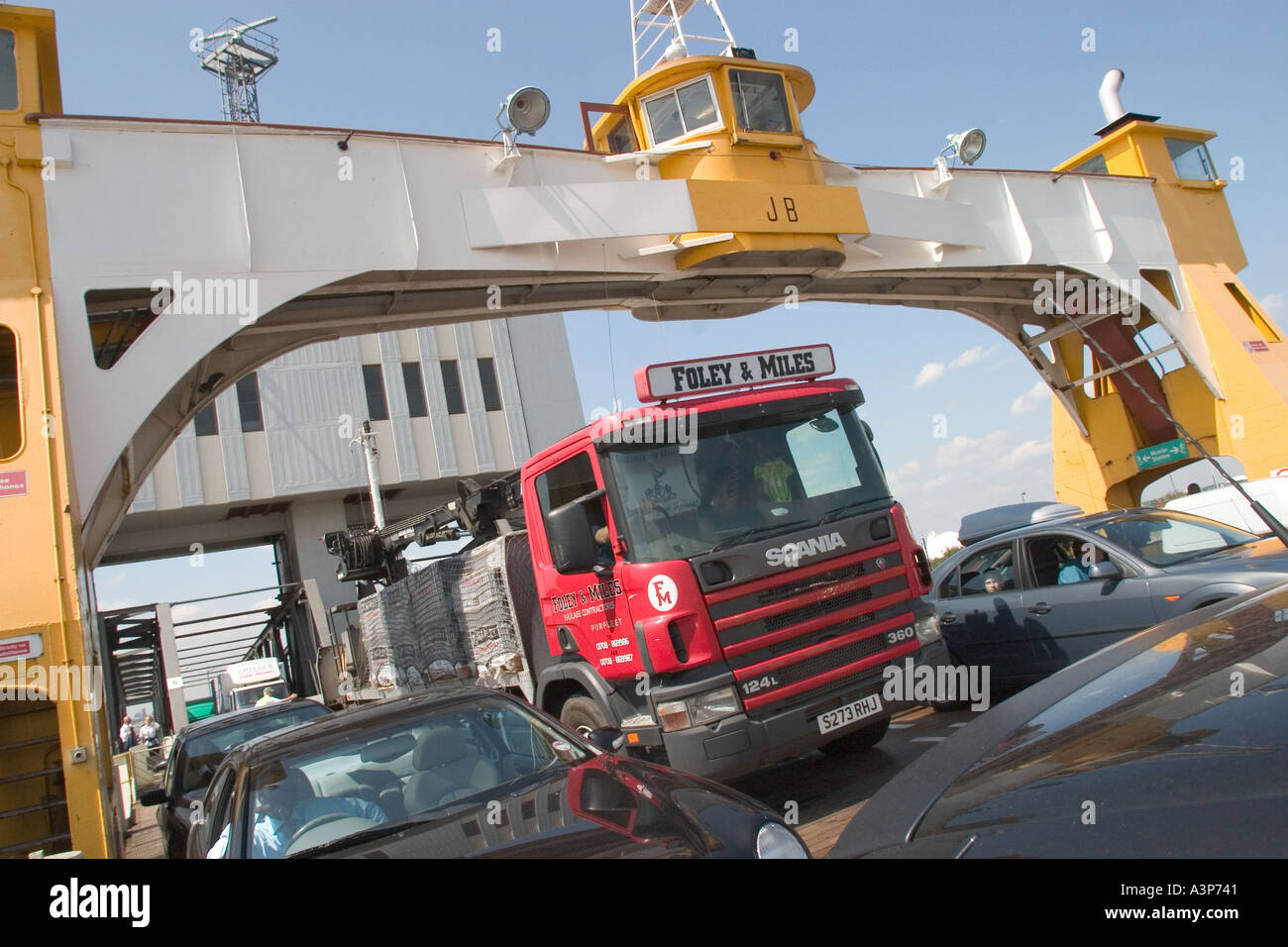 Woolwich Ferry libero Fiume Tamigi Londra Inghilterra GB UK Foto Stock