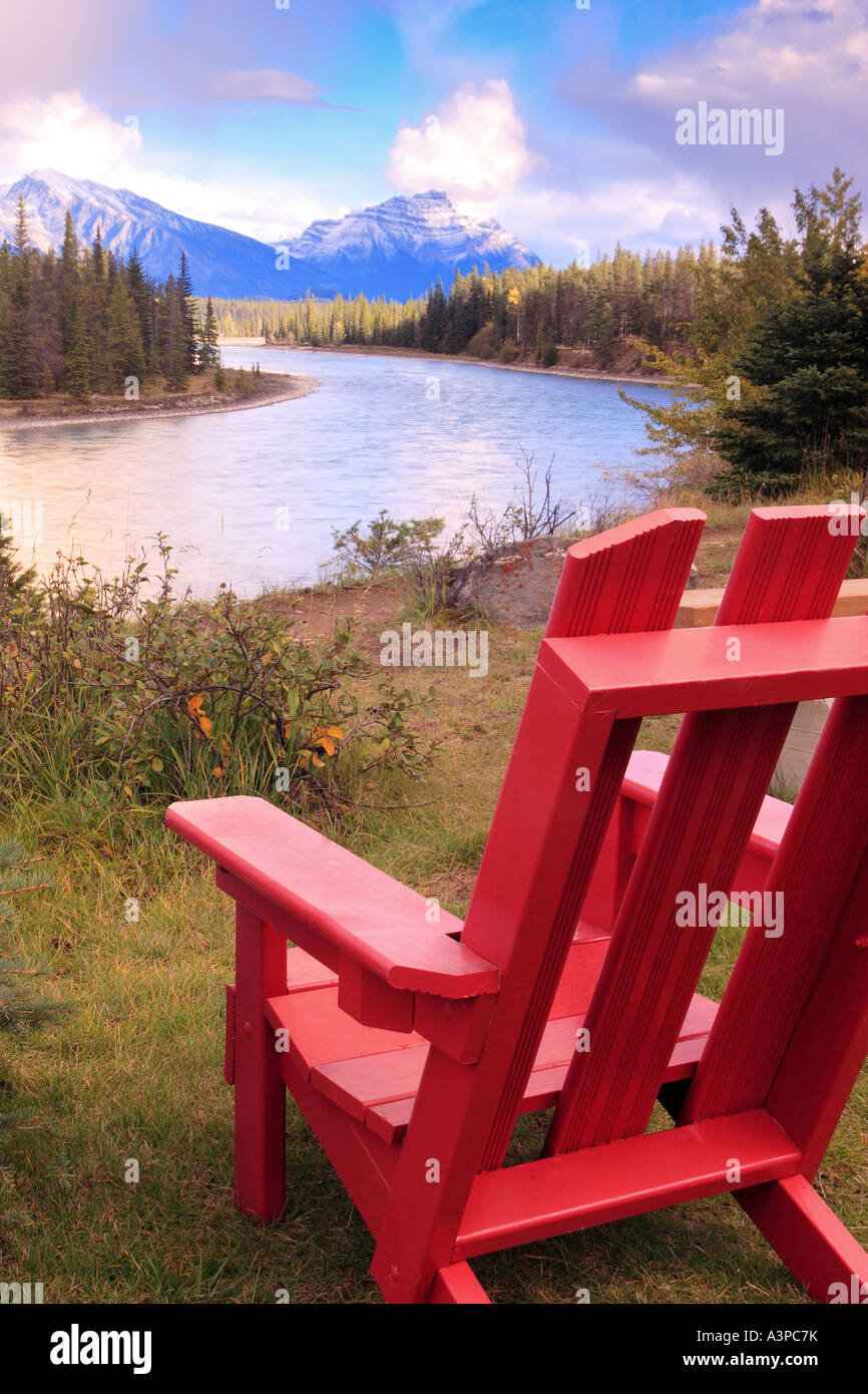 Sedia a sdraio con vista fiume Foto Stock