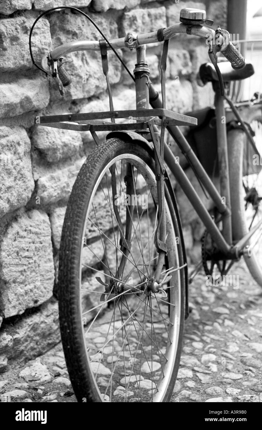 Vecchia moto di La Roque Gageac Dordogne Francia Foto Stock