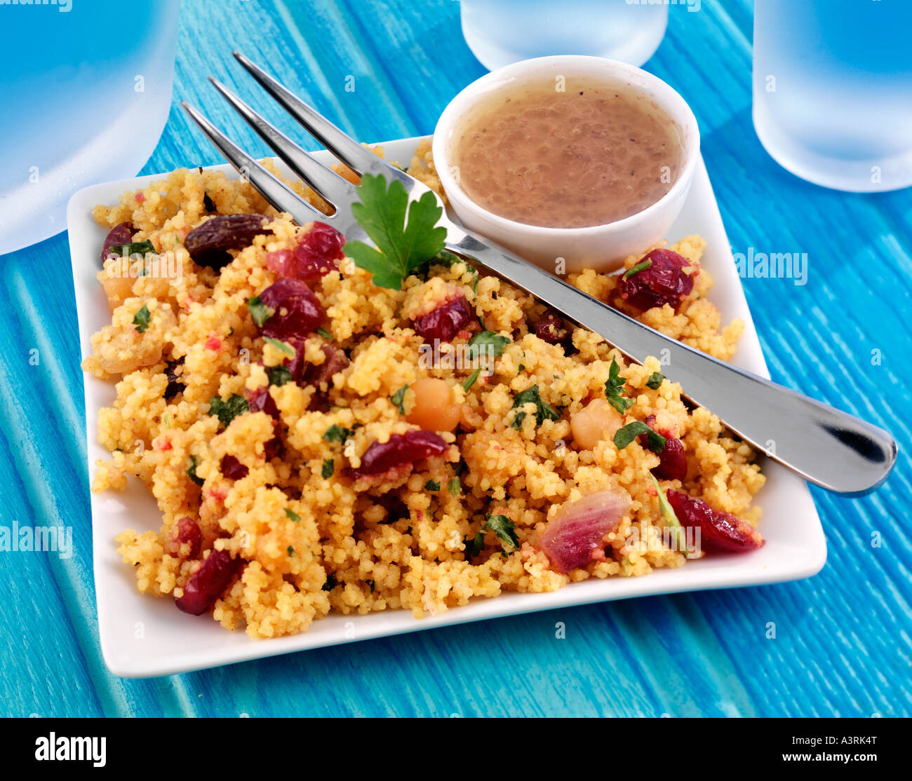 Marocchina COUS COUS insalata con vinaigrette a base di Foto Stock