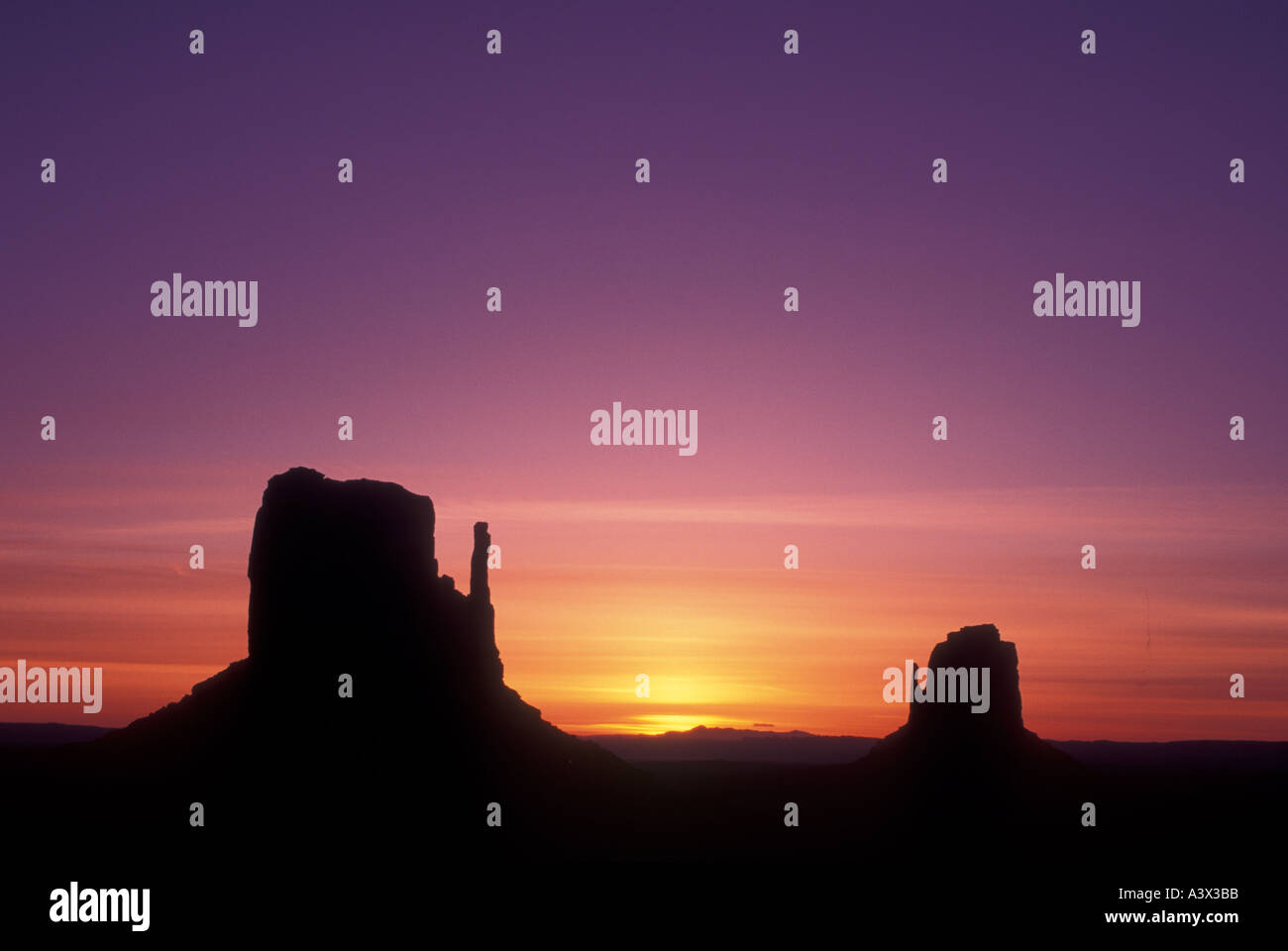 AJ24167, il parco tribale Navajo Monument Valley, AZ, Arizona Foto Stock