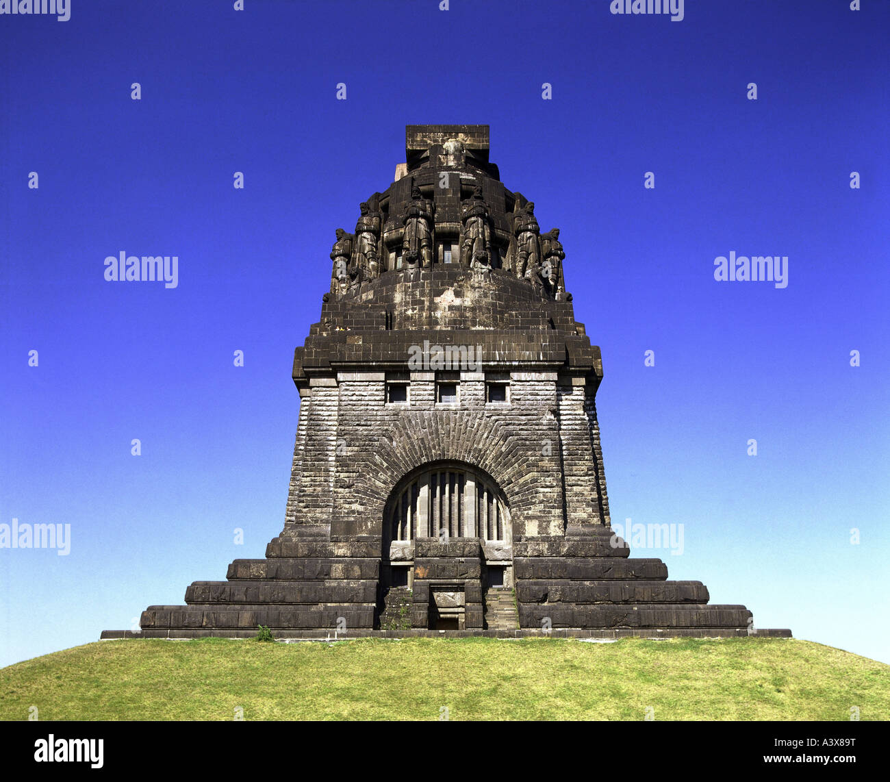 Geografia / viaggi, in Germania, in Sassonia, Lipsia, monumenti, monumento alla battaglia delle nazioni, costruito 1897 - 1913 da Bruno Schmi Foto Stock