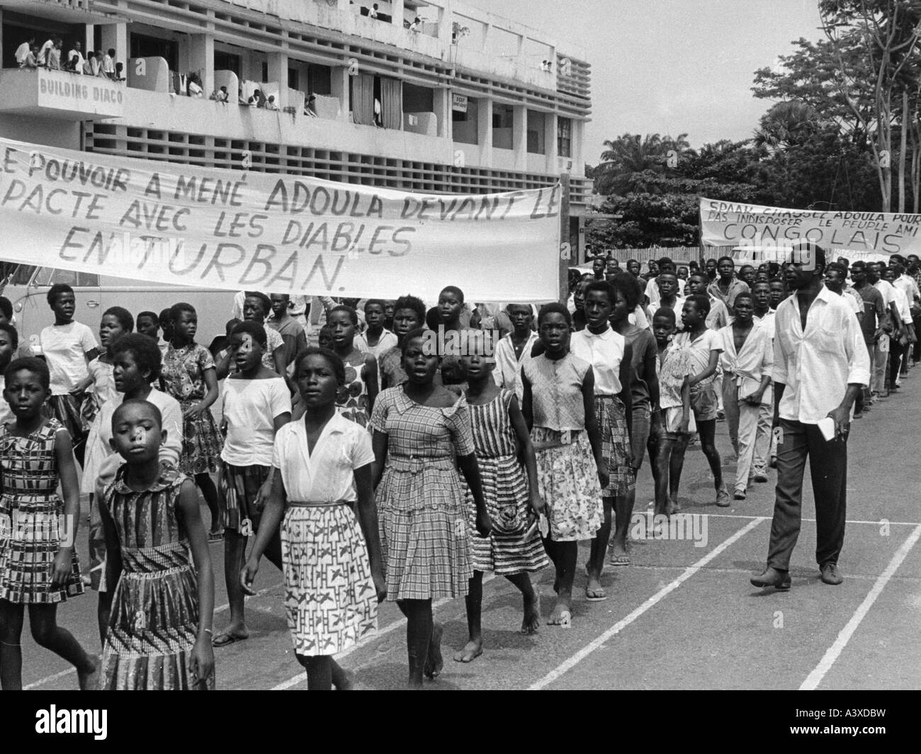 Geografia/viaggio, Repubblica democratica del Congo, manifestazione contro la visita del primo ministro Cyrille Adoula in Belgio, Leopoldville, ottobre 1964, Foto Stock