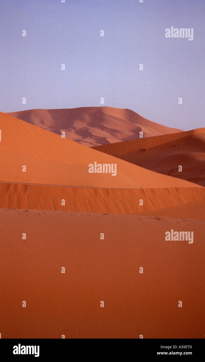 Il dunescape sahariana a Merzouga, Marocco Foto Stock