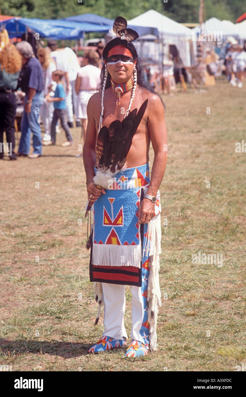 Indiani Cherokee nel sud USA con piuma in capelli al festival nel cantone di Georgia Foto Stock