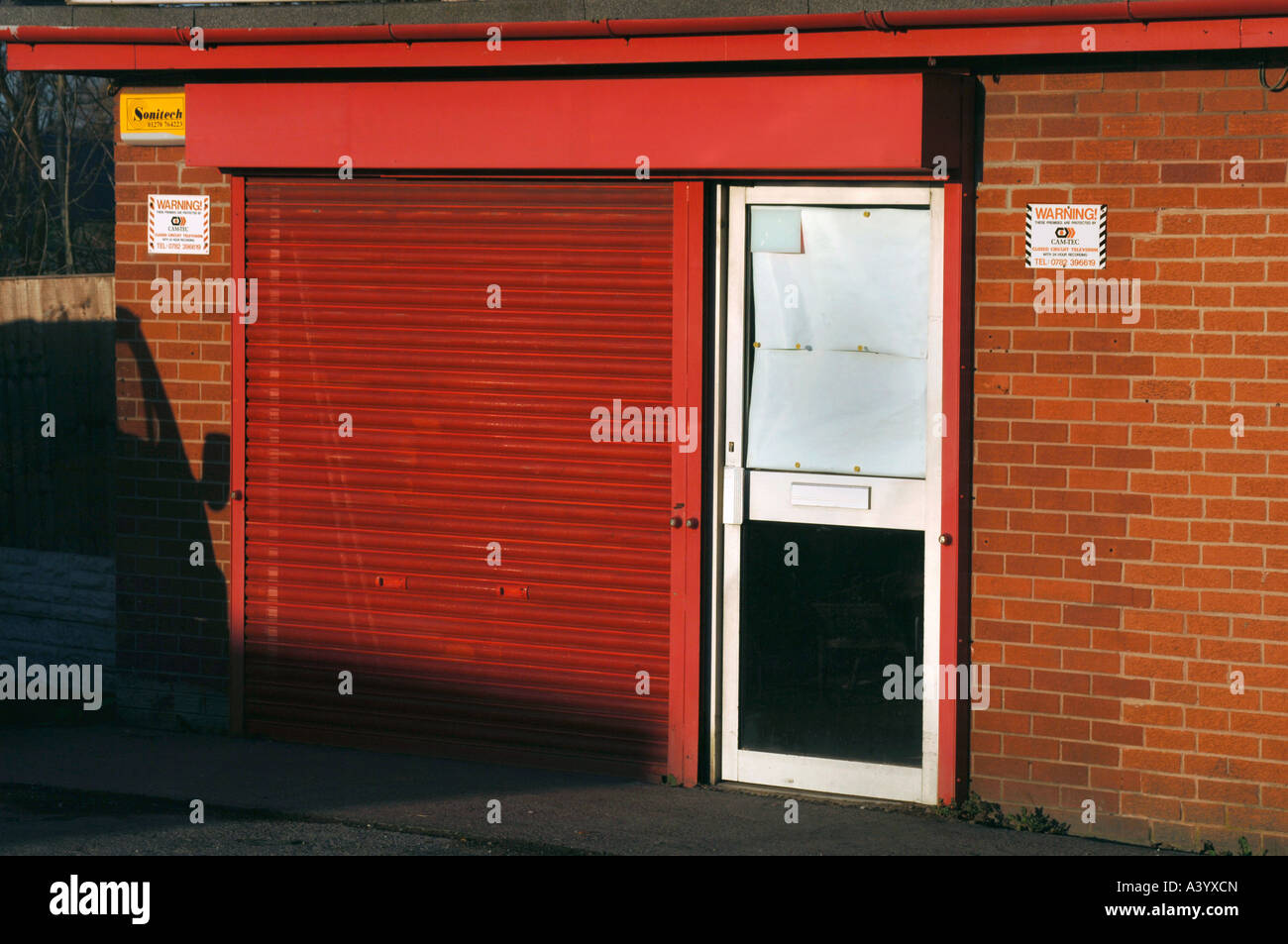 La costruzione di sistemi di sicurezza ,visibile dall'esterno. Foto Stock