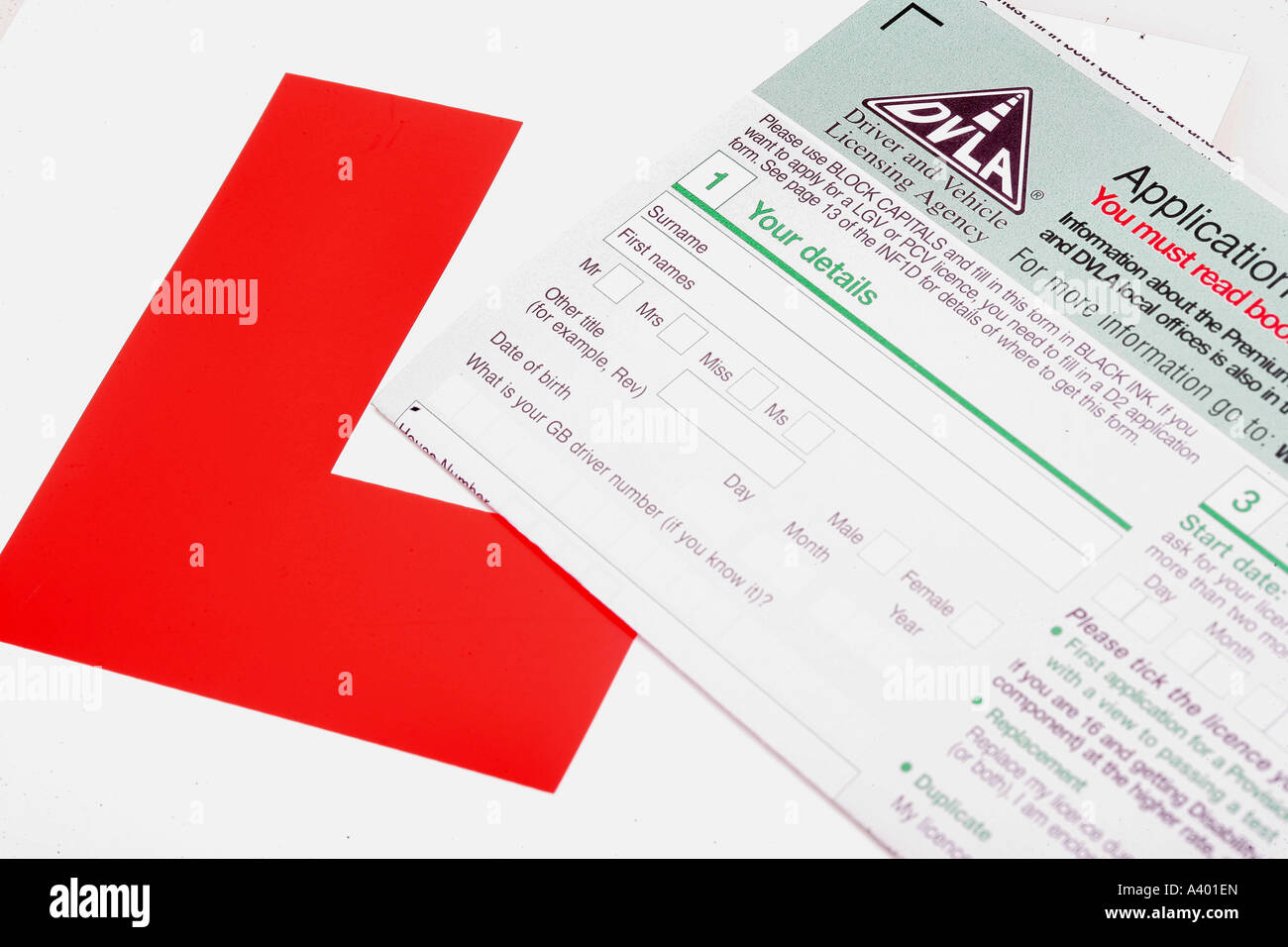 Modulo di richiesta per la patente di guida con le piastre dello studente Foto Stock