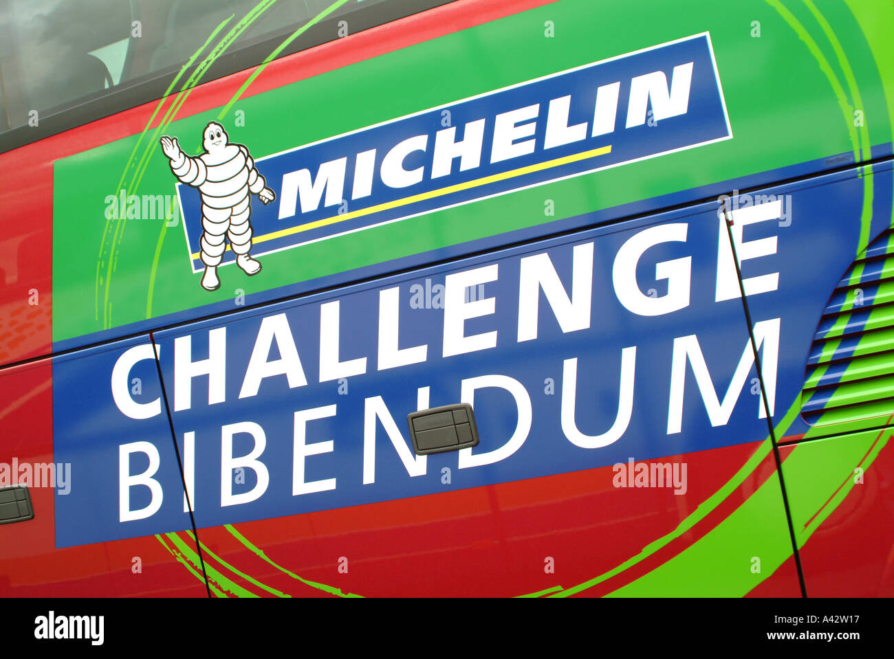 Il logo del Challenge Bibendum di Michelin su un Logo auto der Challenge Bibendum von Michelin Foto Stock