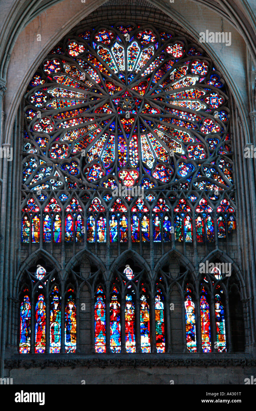 Nord vetrata della cattedrale di Amiens (Picardy-France) Foto Stock