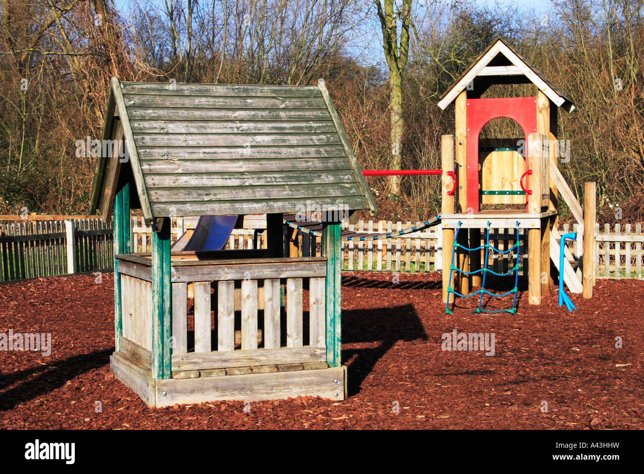 Parco giochi per bambini Case Foto Stock