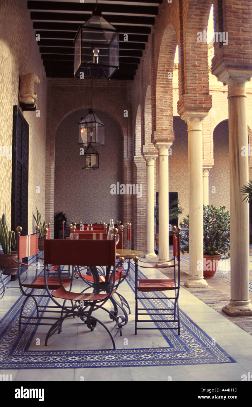 Cortile di Carmona Parador Hotel Siviglia Andalusia Spagna Foto Stock
