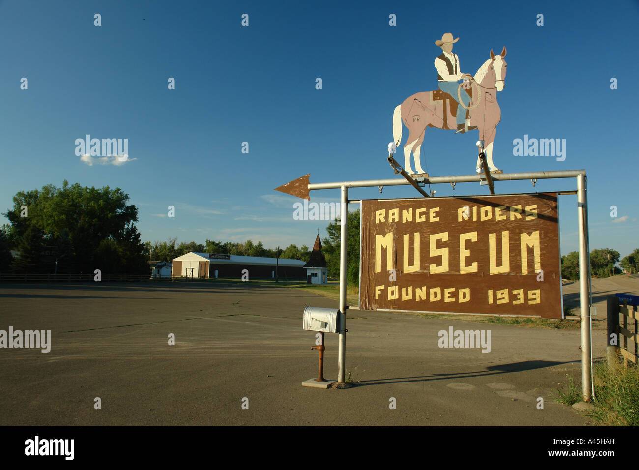 AJD57232, Miles City, MT, Montana, gamma piloti Museum, ingresso sign Foto Stock