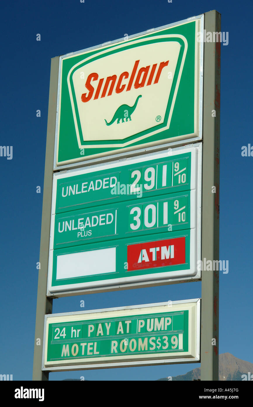 AJD56493, Sant Ignazio, MT, Montana, Flathead Indian Reservation, Mission Valley, Sinclair Gas Station, prezzi Foto Stock